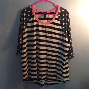 Americana 3/4 length sleeve top